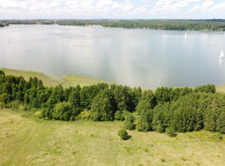 Na sprzedaż działka z linią brzegową jeziora Święcajty