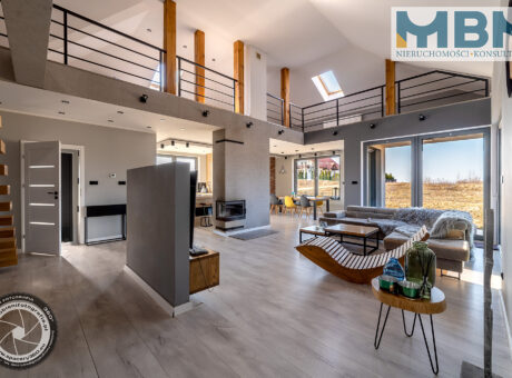 Nowoczesny i wyposażony dom w sąsiedztwie Lasu Miejskiego